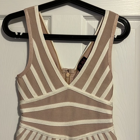 HOT MIAMI STYLES BANDEU DRESS - Picture 2 of 10